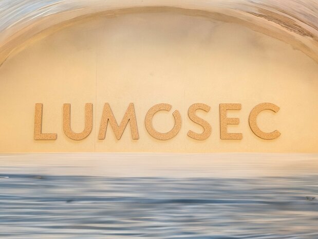 logo-op-de-muur